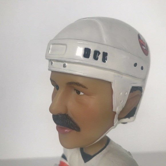 New York Islanders Bobblehead bobble head Bryan Trottier BORO RECYCLING 2009 - Picture 7 of 12